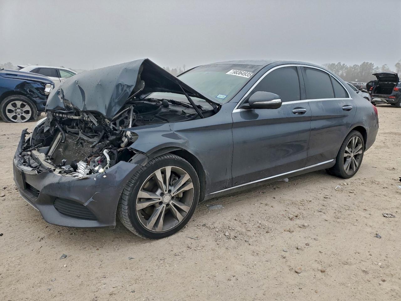 2015 MERCEDES-BENZ C