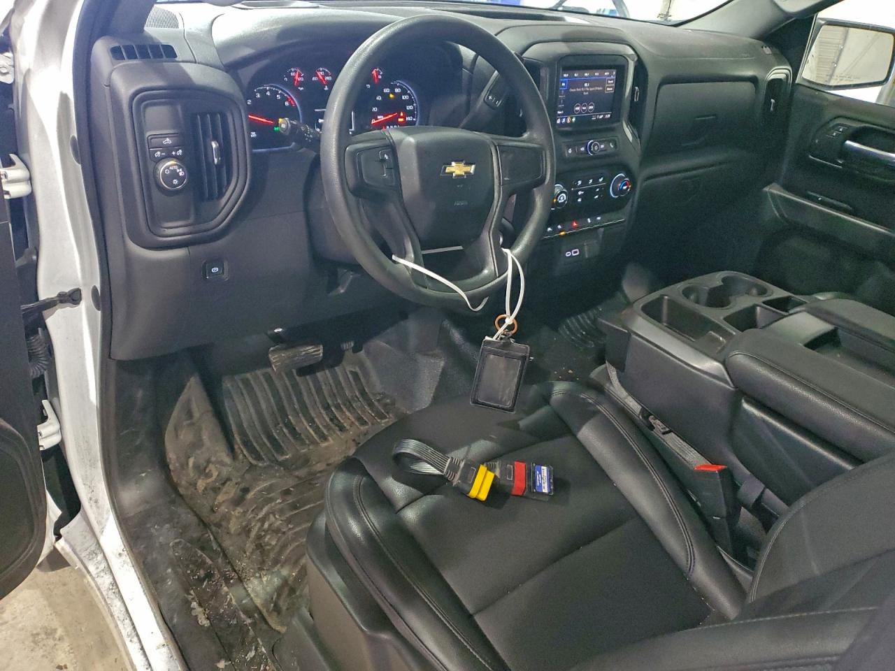 2023 CHEVROLET SILVERADO C1500 photo 8