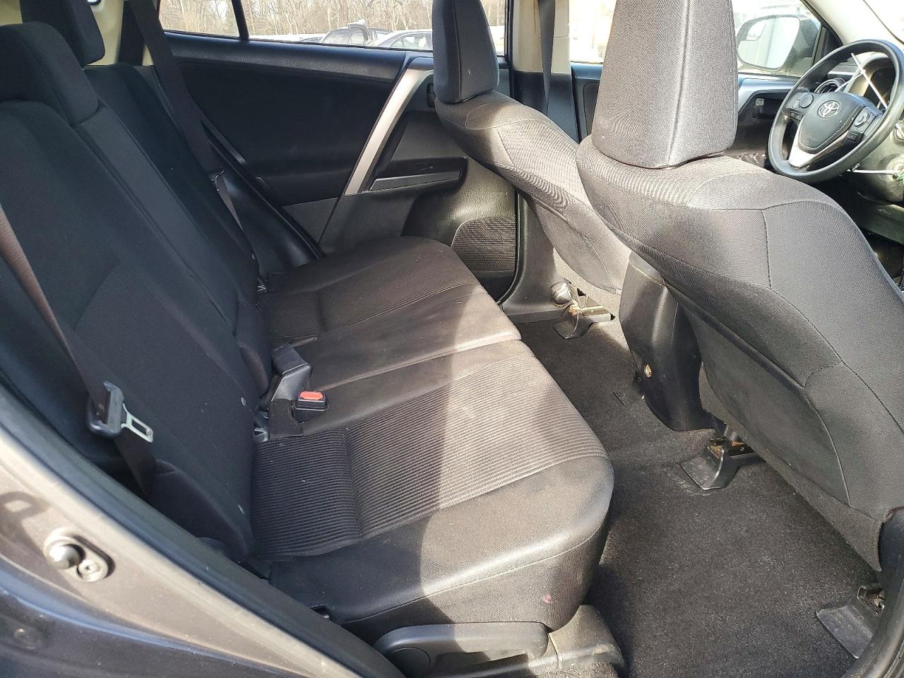 2017 TOYOTA RAV4 LE photo 11