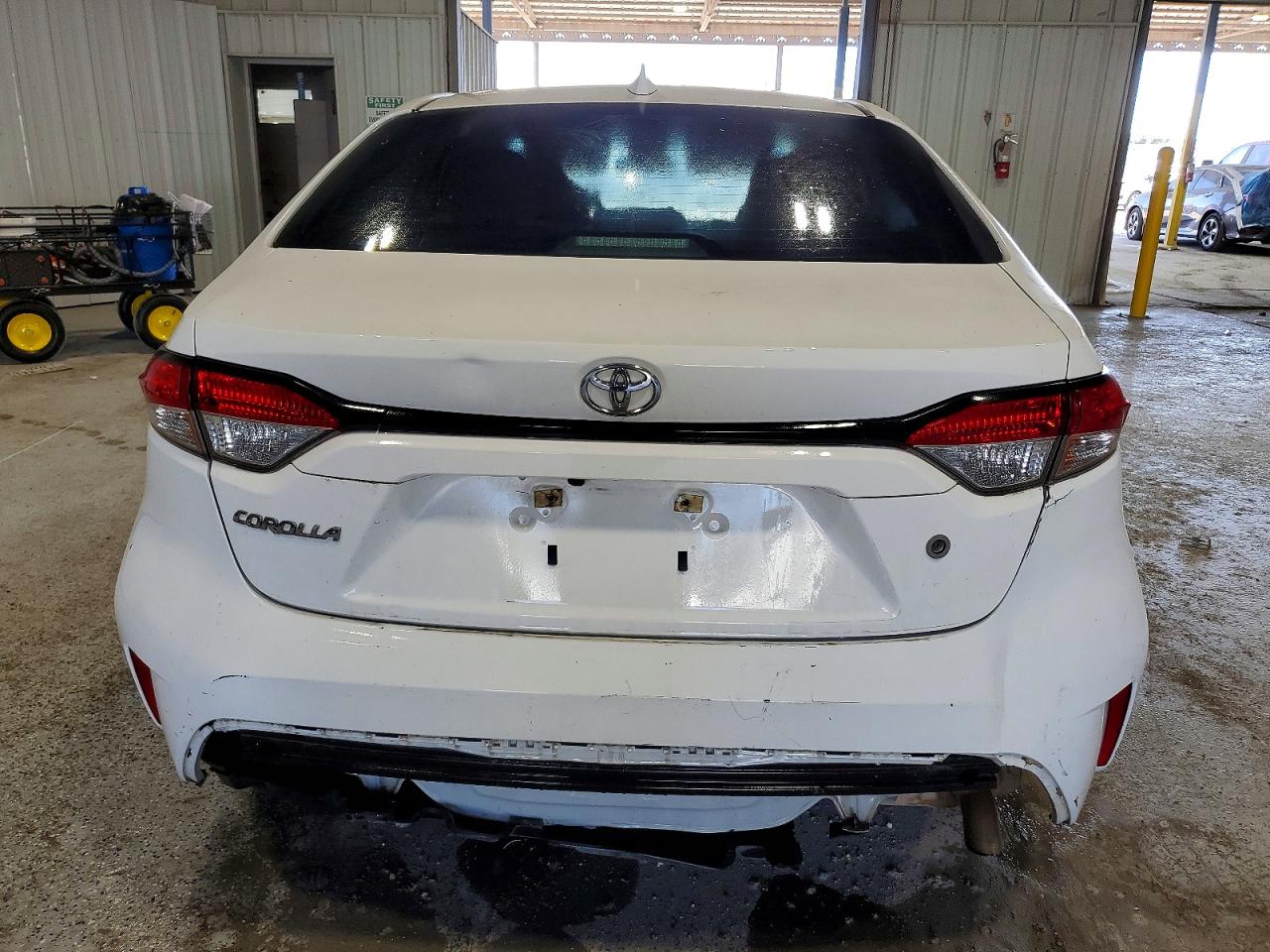 2021 TOYOTA COROLLA L photo 6