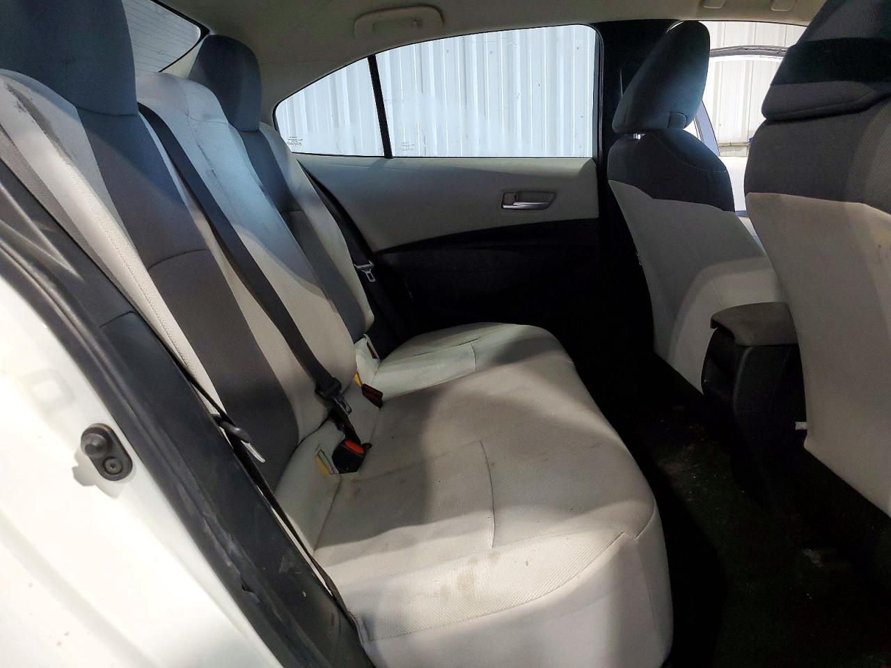2021 TOYOTA COROLLA L photo 10