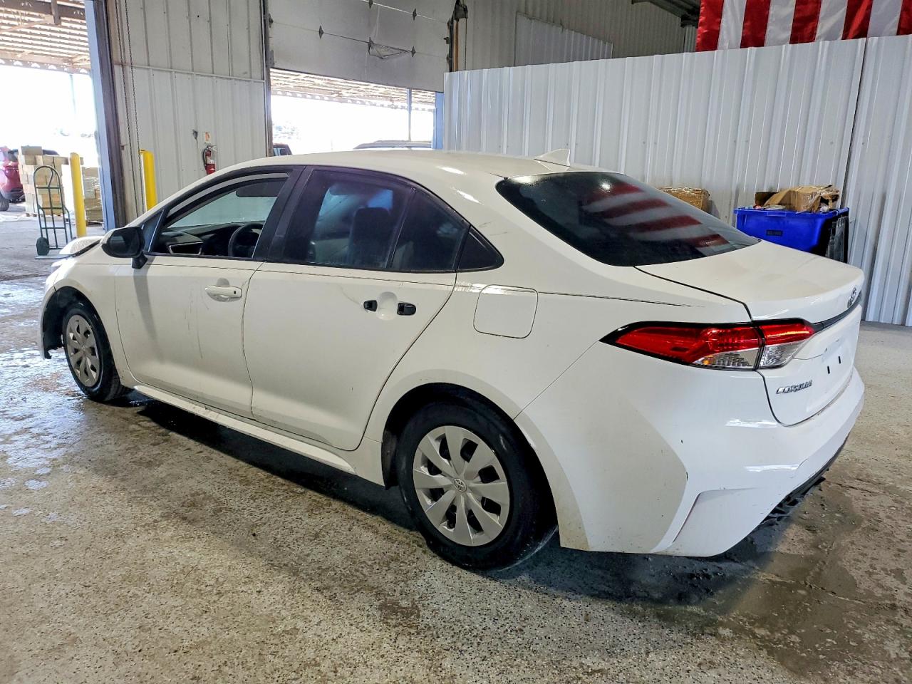 2021 TOYOTA COROLLA L photo 2