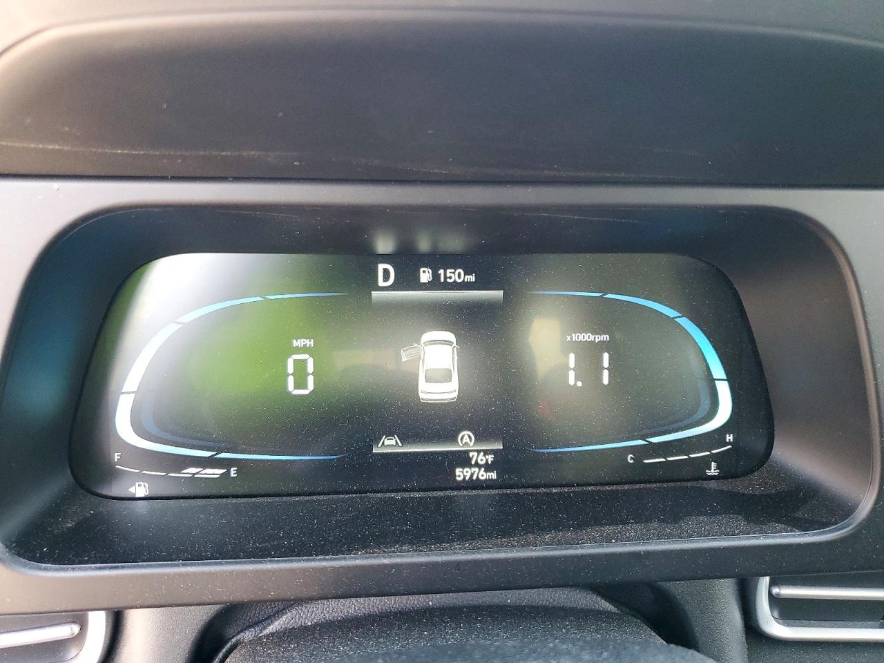 2025 HYUNDAI ELANTRA SE photo 9