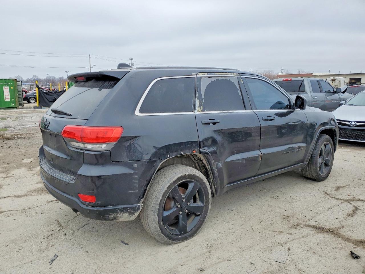 2014 JEEP GRAND CHEROKEE LAREDO photo 3
