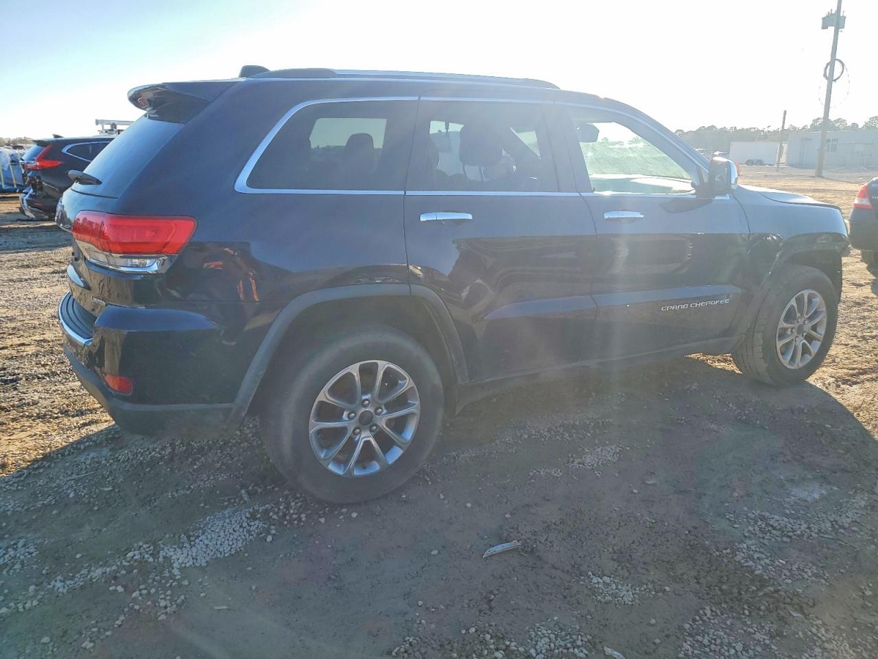 2015 JEEP GRAND CHEROKEE LIMITED photo 3