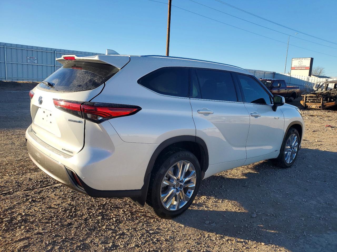 2021 TOYOTA HIGHLANDER HYBRID LIMITED photo 3