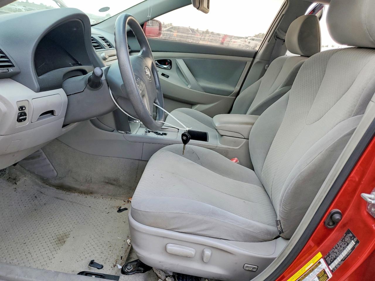 2009 TOYOTA CAMRY BASE photo 7