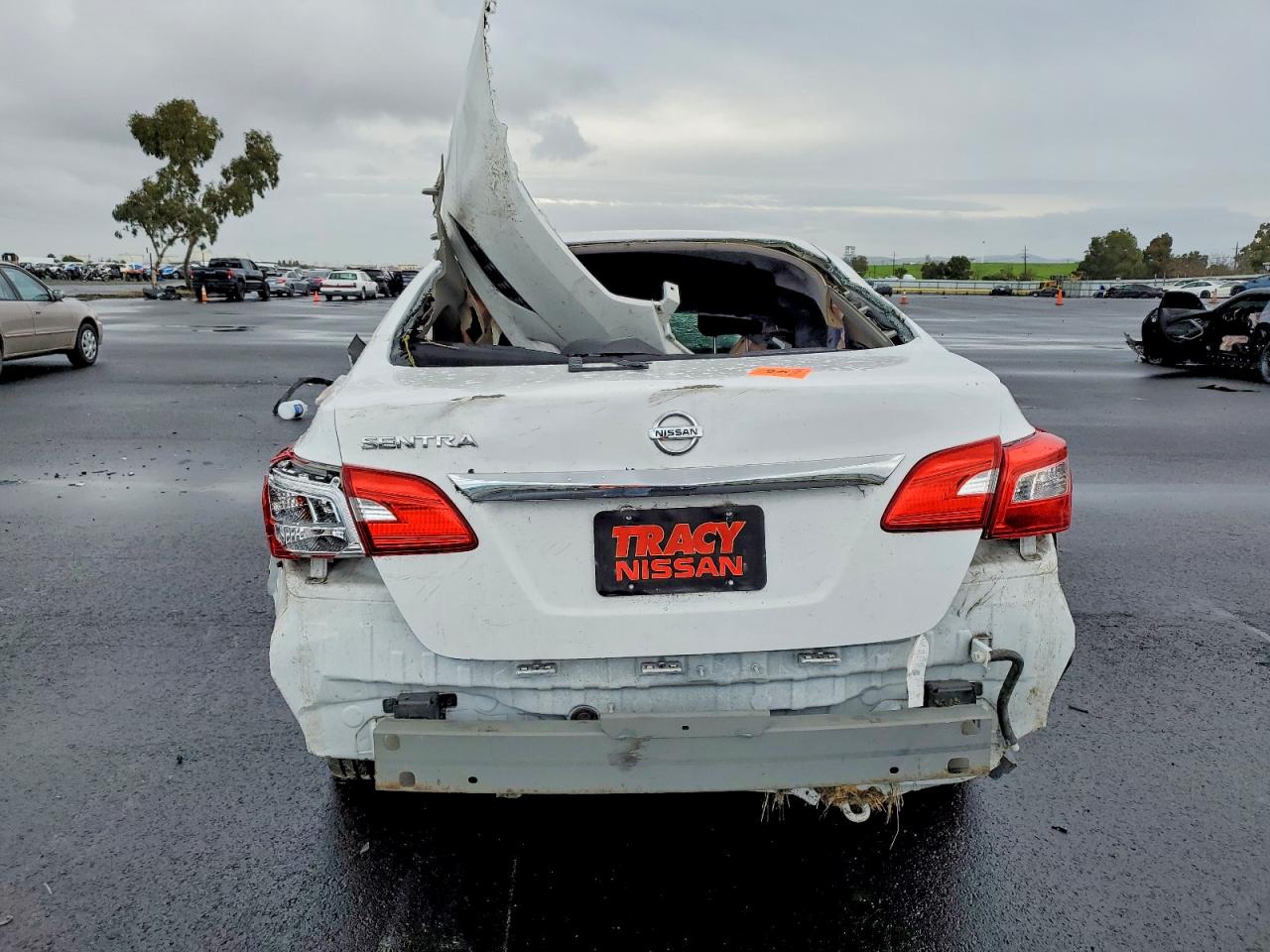 2017 NISSAN SENTRA S photo 6