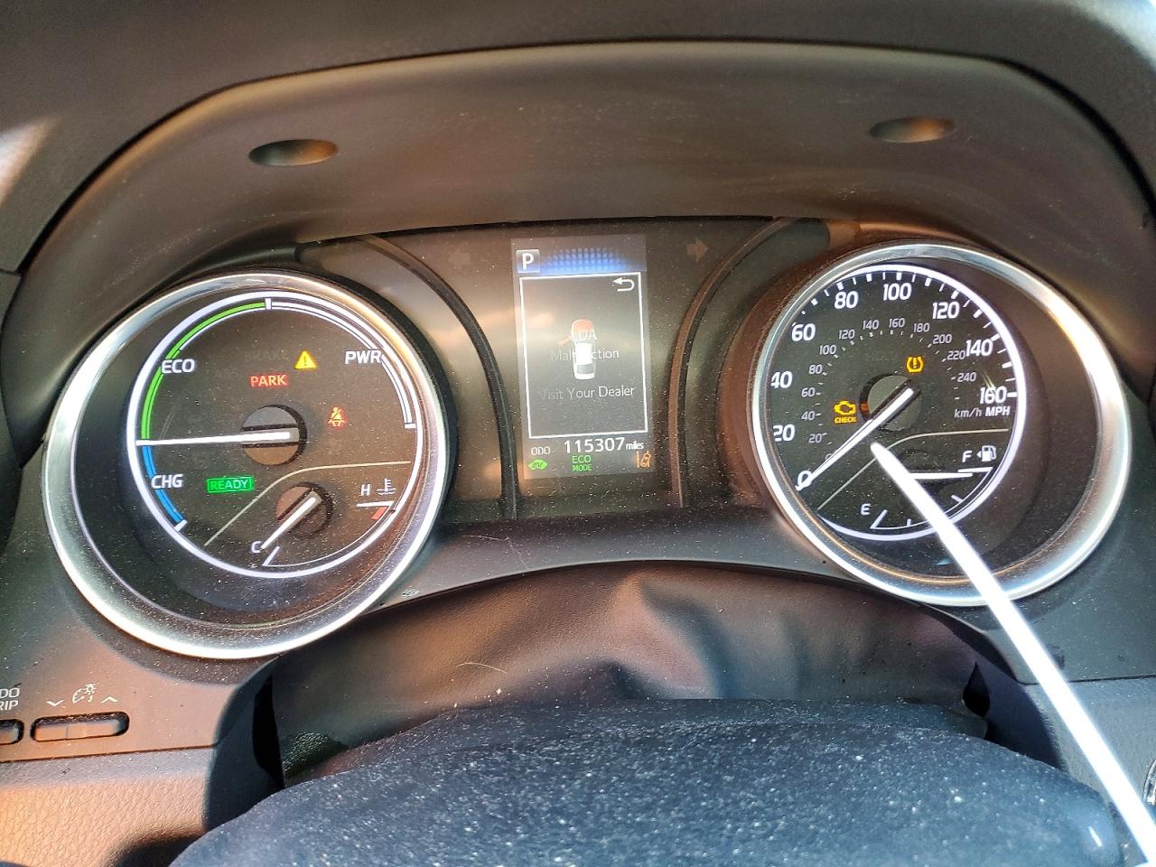 2018 TOYOTA CAMRY LE photo 9