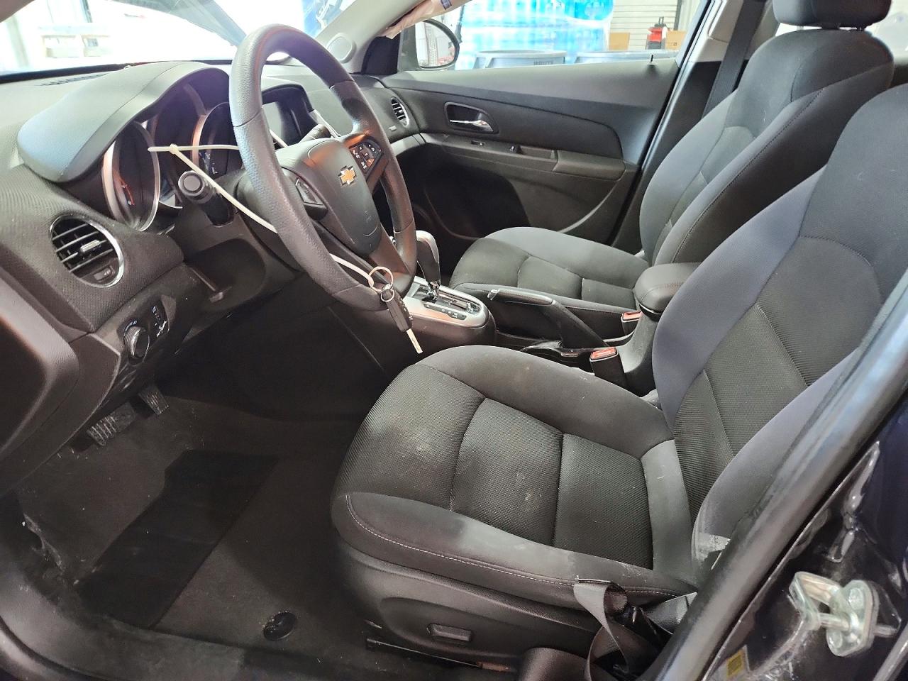 2016 CHEVROLET CRUZE LIMITED LT photo 7