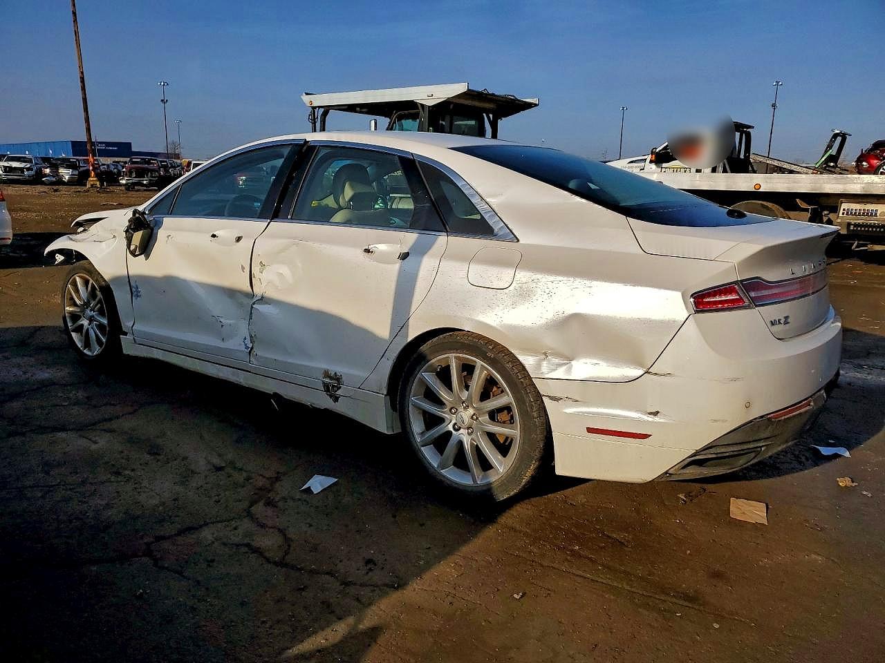 2016 LINCOLN MKZ photo 2