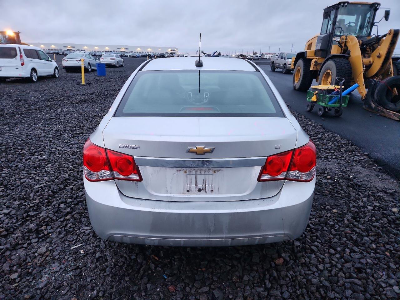 2015 CHEVROLET CRUZE LT photo 6