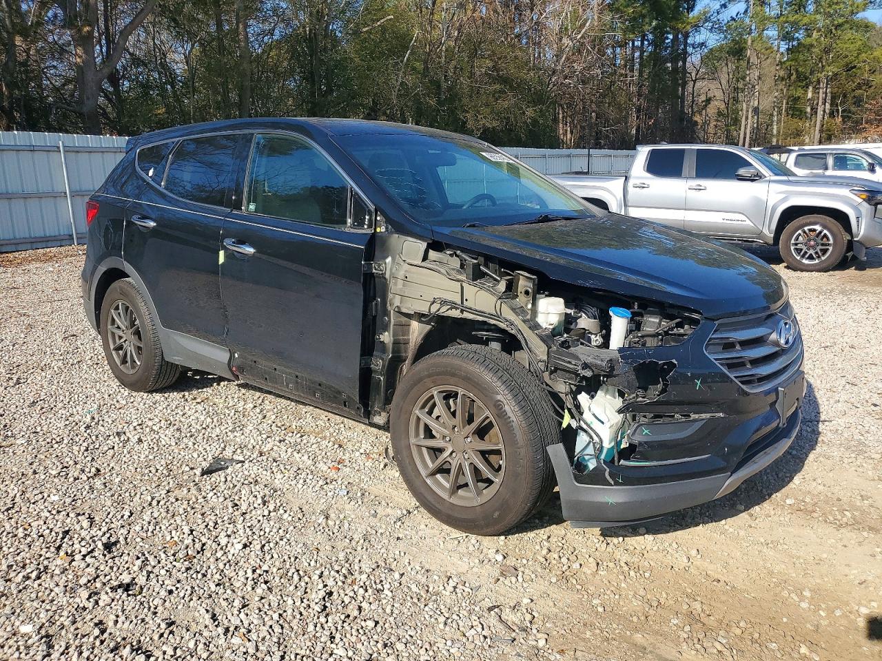 2017 HYUNDAI SANTA FE SPORT photo 4