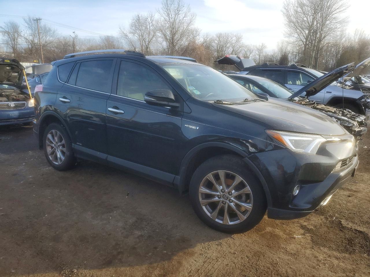 2016 TOYOTA RAV4 HV LIMITED photo 4
