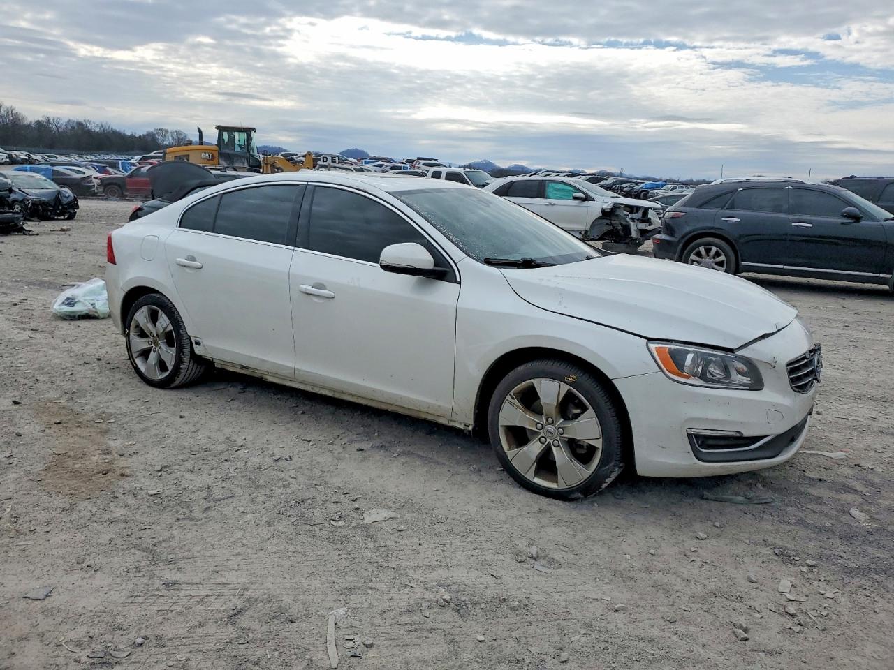 2018 VOLVO S60 PREMIER photo 4