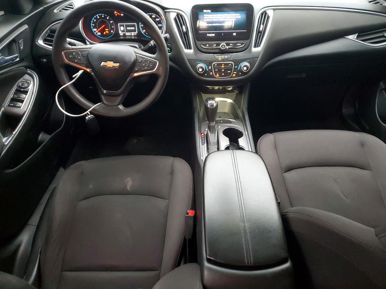 2020 CHEVROLET MALIBU LT photo 8