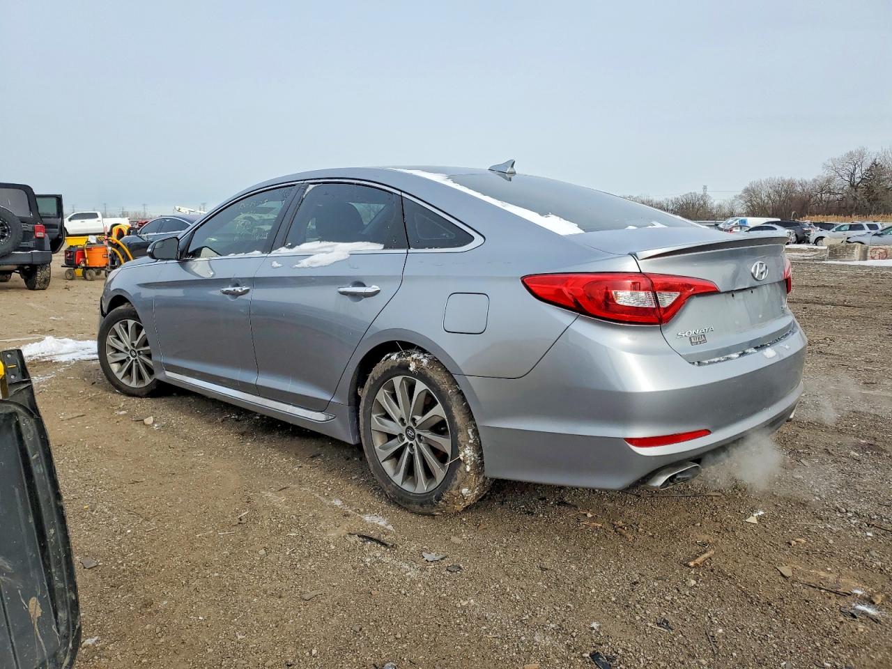2016 HYUNDAI SONATA SPORT photo 2