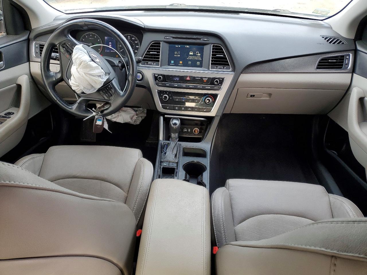 2016 HYUNDAI SONATA SPORT photo 8