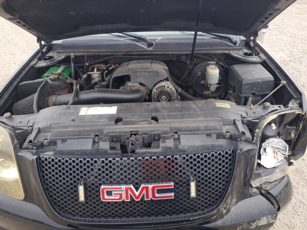 2011 GMC YUKON XL DENALI photo 12
