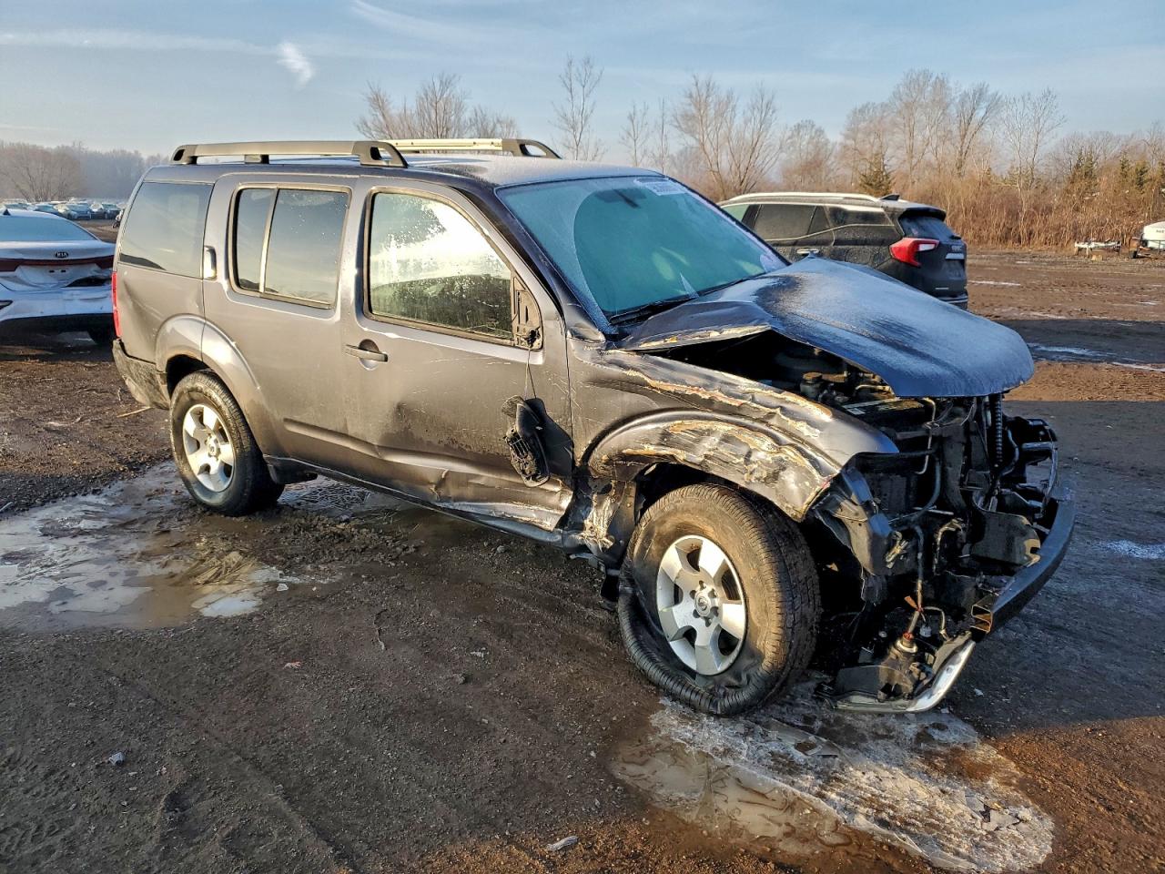 2011 NISSAN PATHFINDER S photo 4