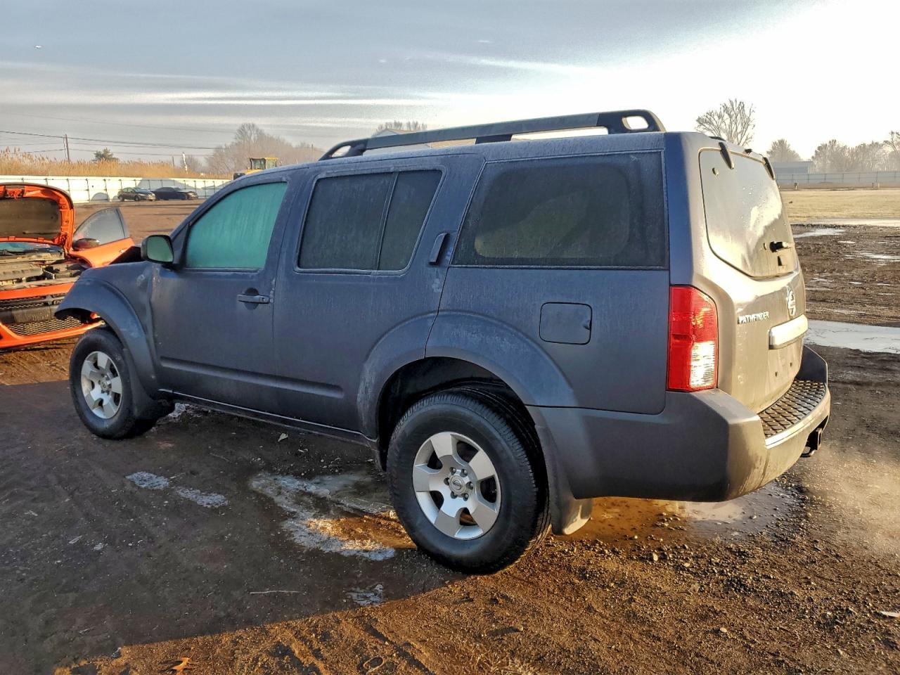 2011 NISSAN PATHFINDER S photo 2