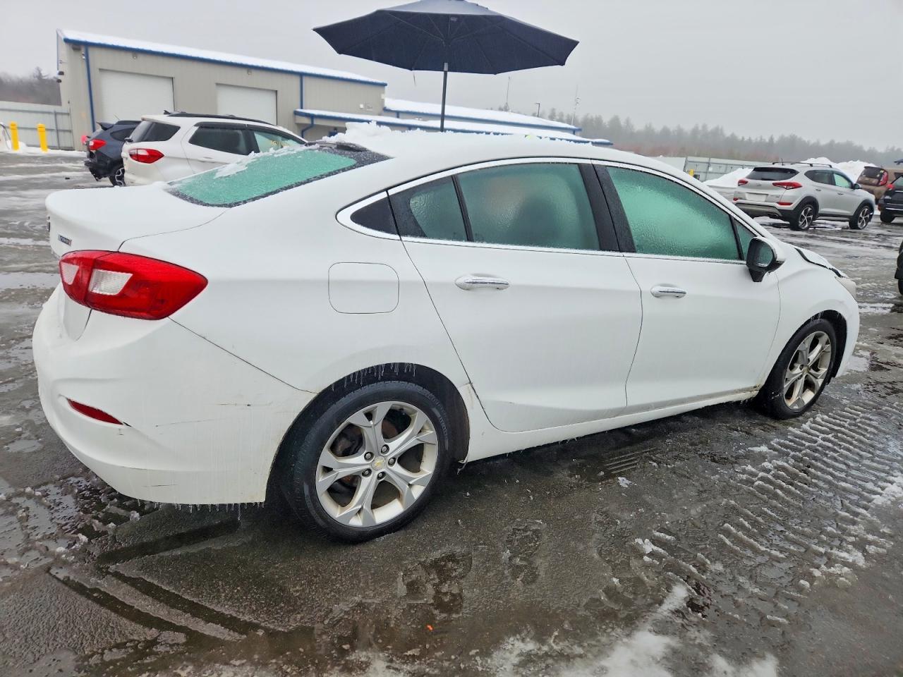 2016 CHEVROLET CRUZE PREMIER photo 3