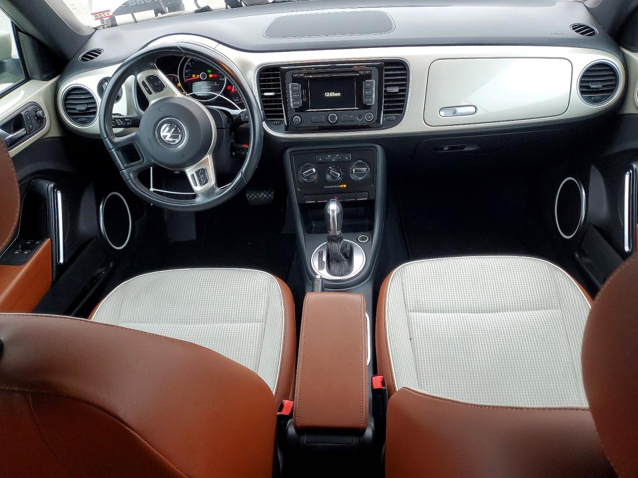 2015 VOLKSWAGEN BEETLE 1.8T photo 15