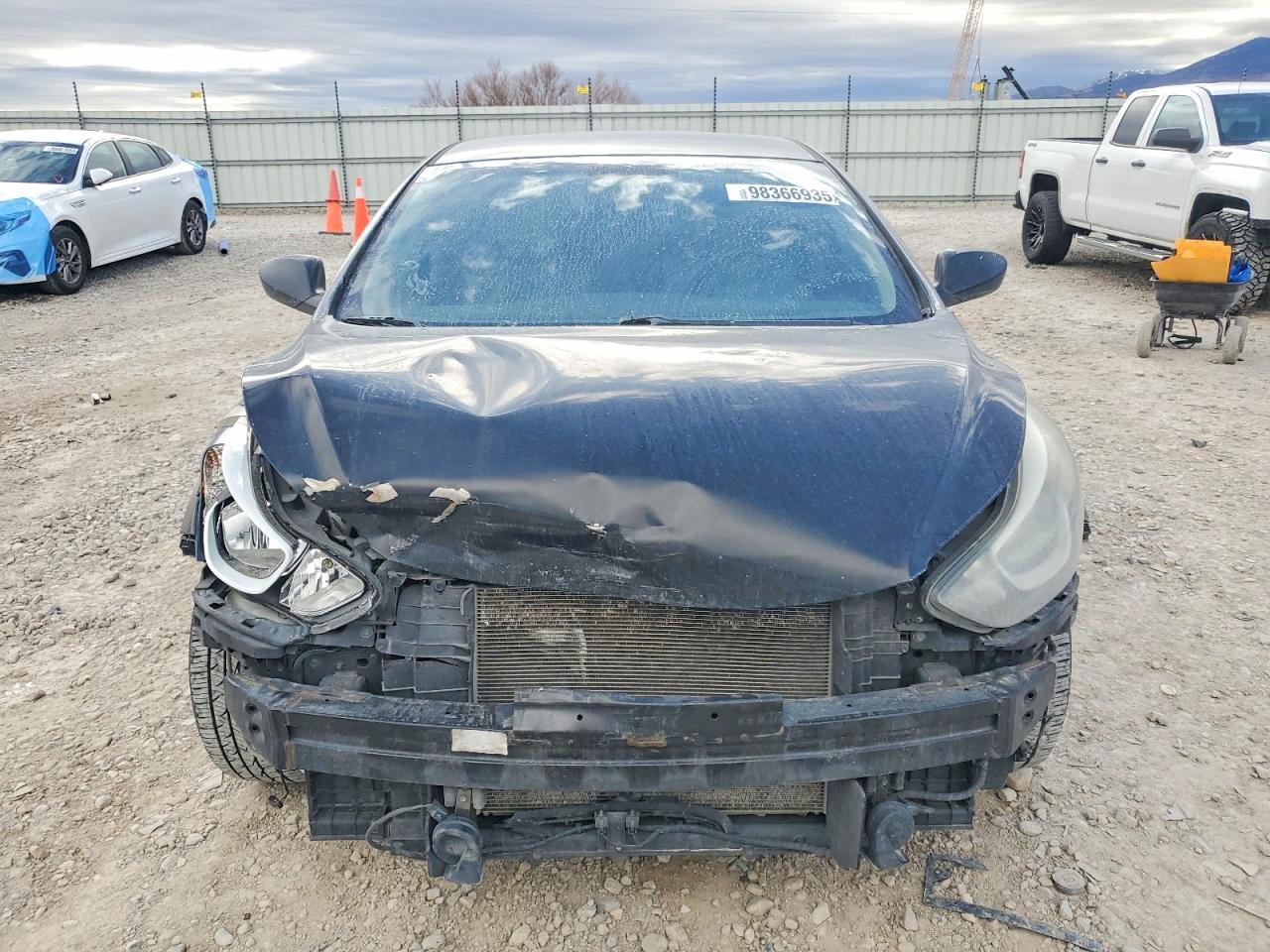 2014 HYUNDAI ELANTRA SE photo 5