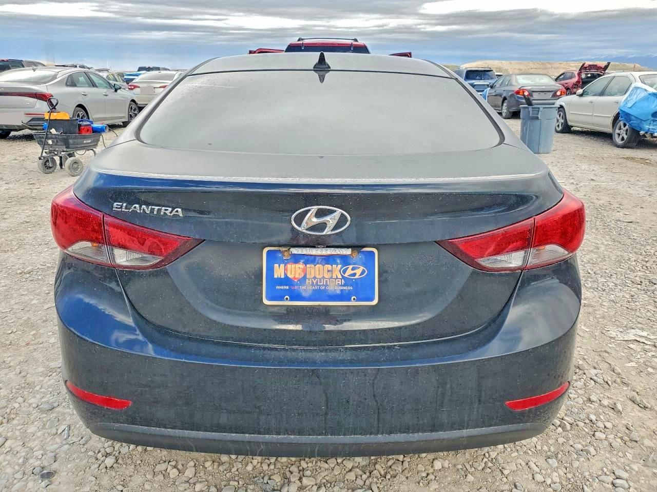 2014 HYUNDAI ELANTRA SE photo 6