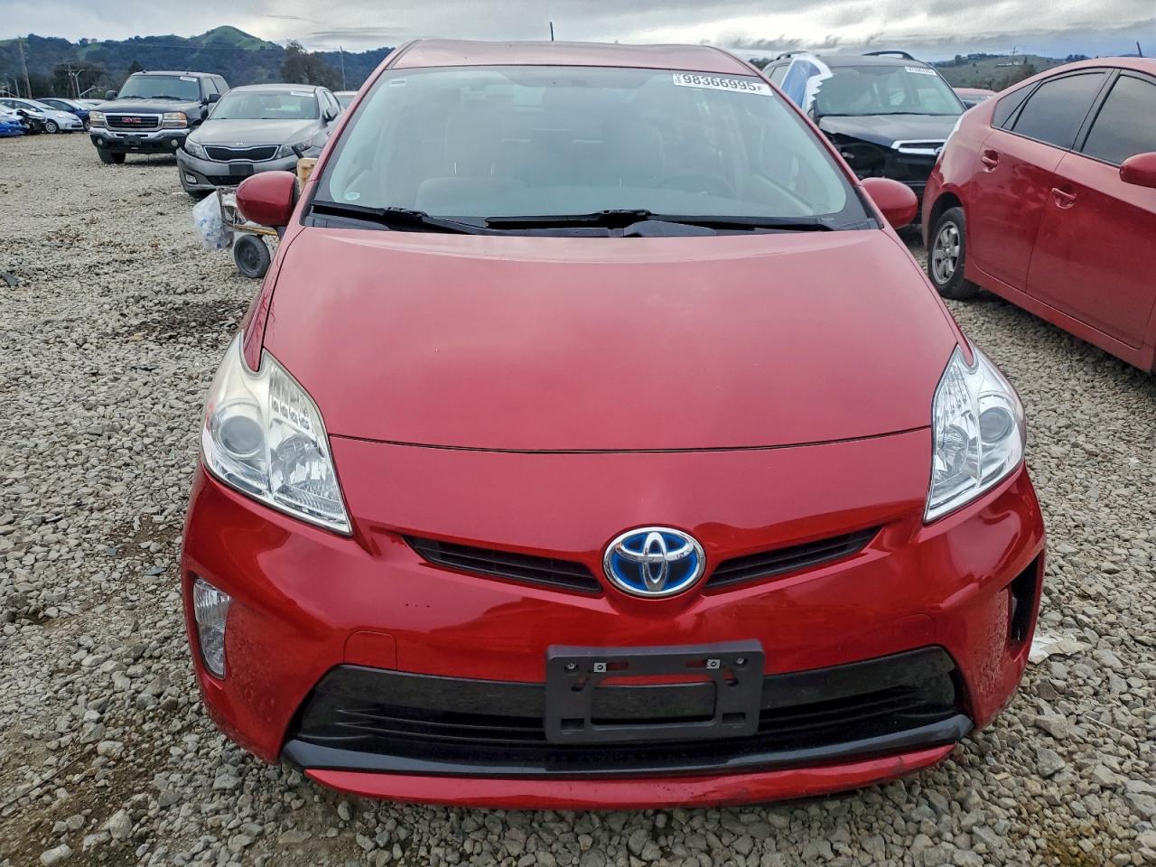 2013 TOYOTA PRIUS photo 5