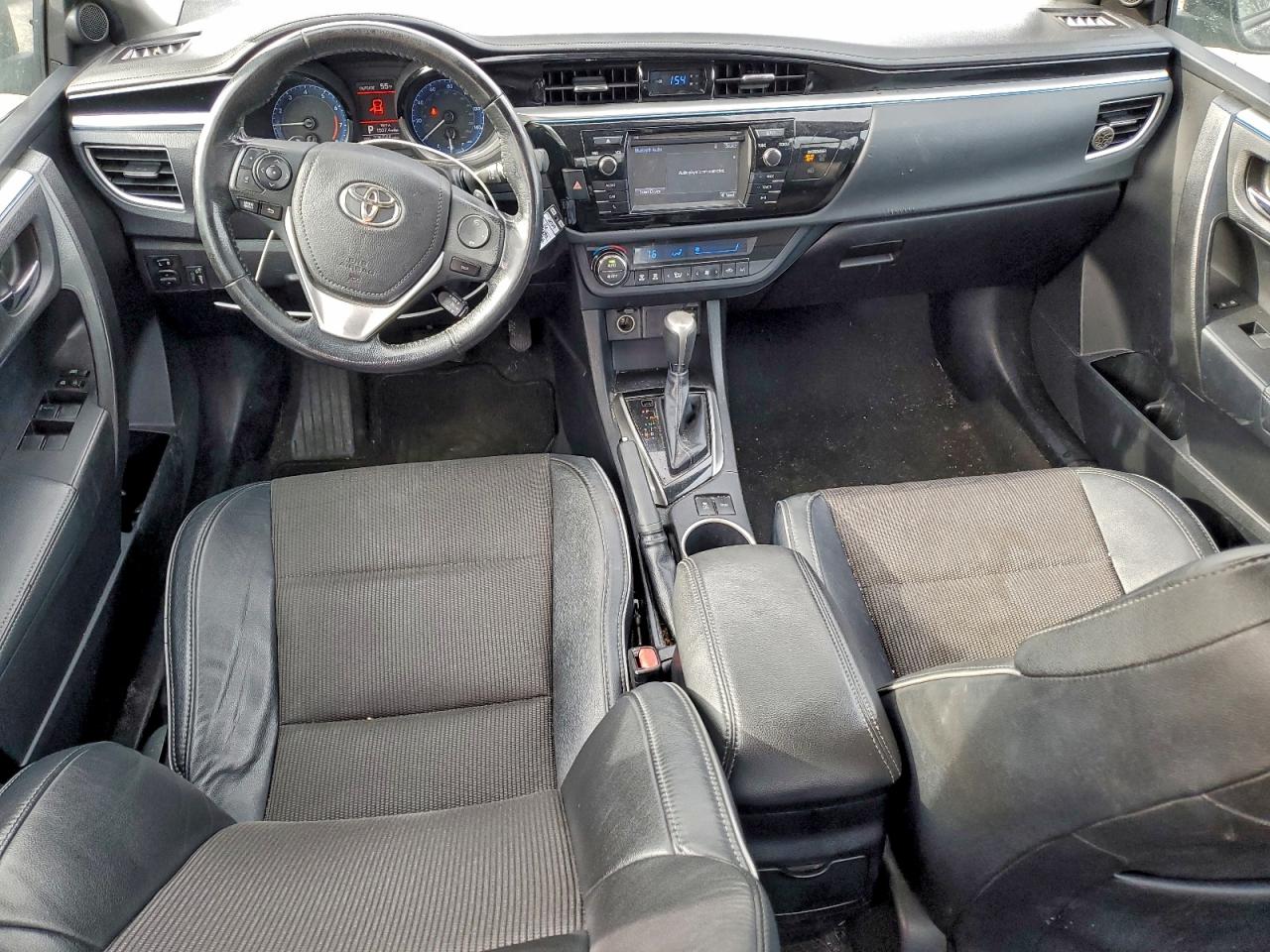 2016 TOYOTA COROLLA L photo 8