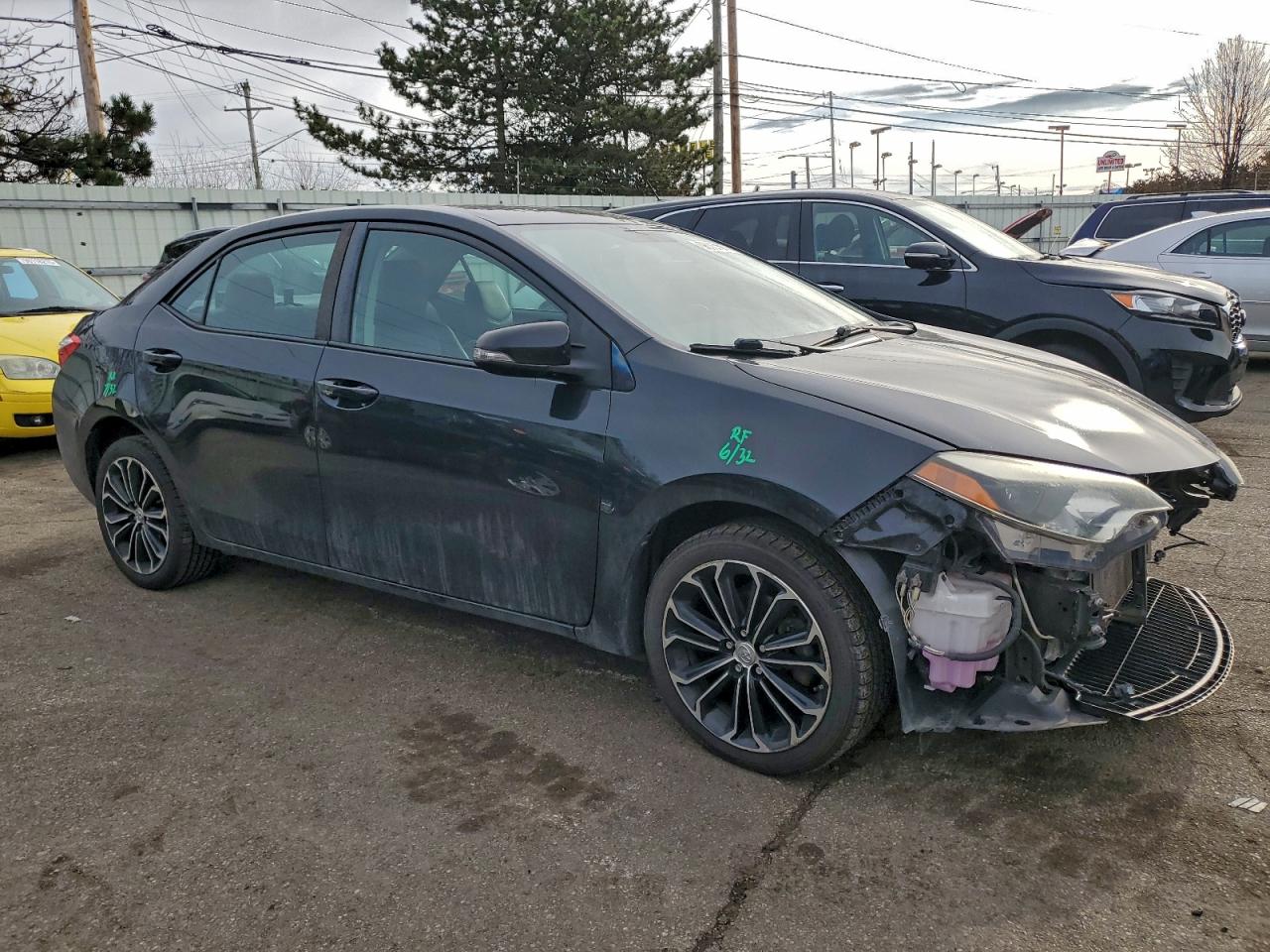2016 TOYOTA COROLLA L photo 4