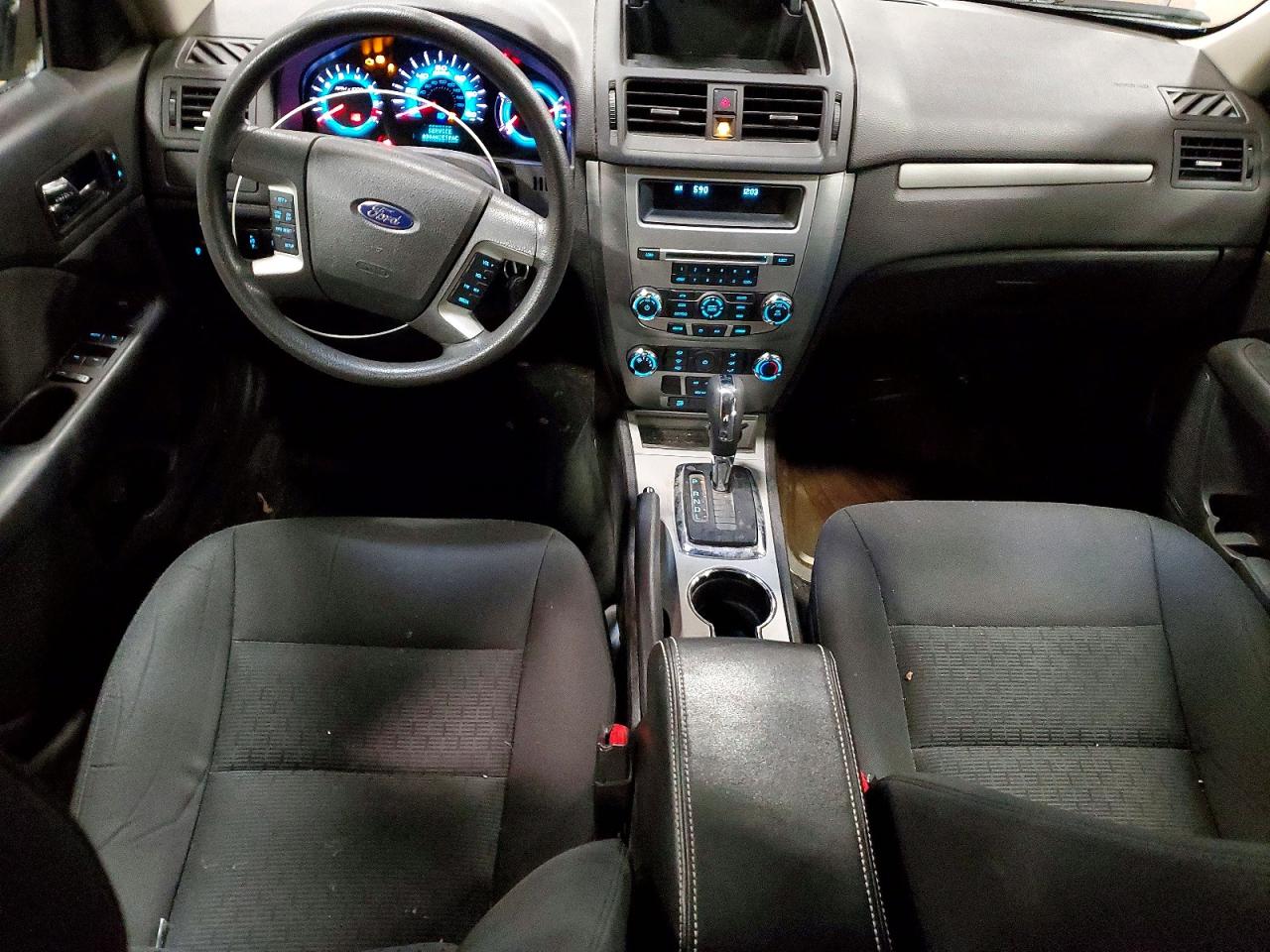 2011 FORD FUSION SE photo 8