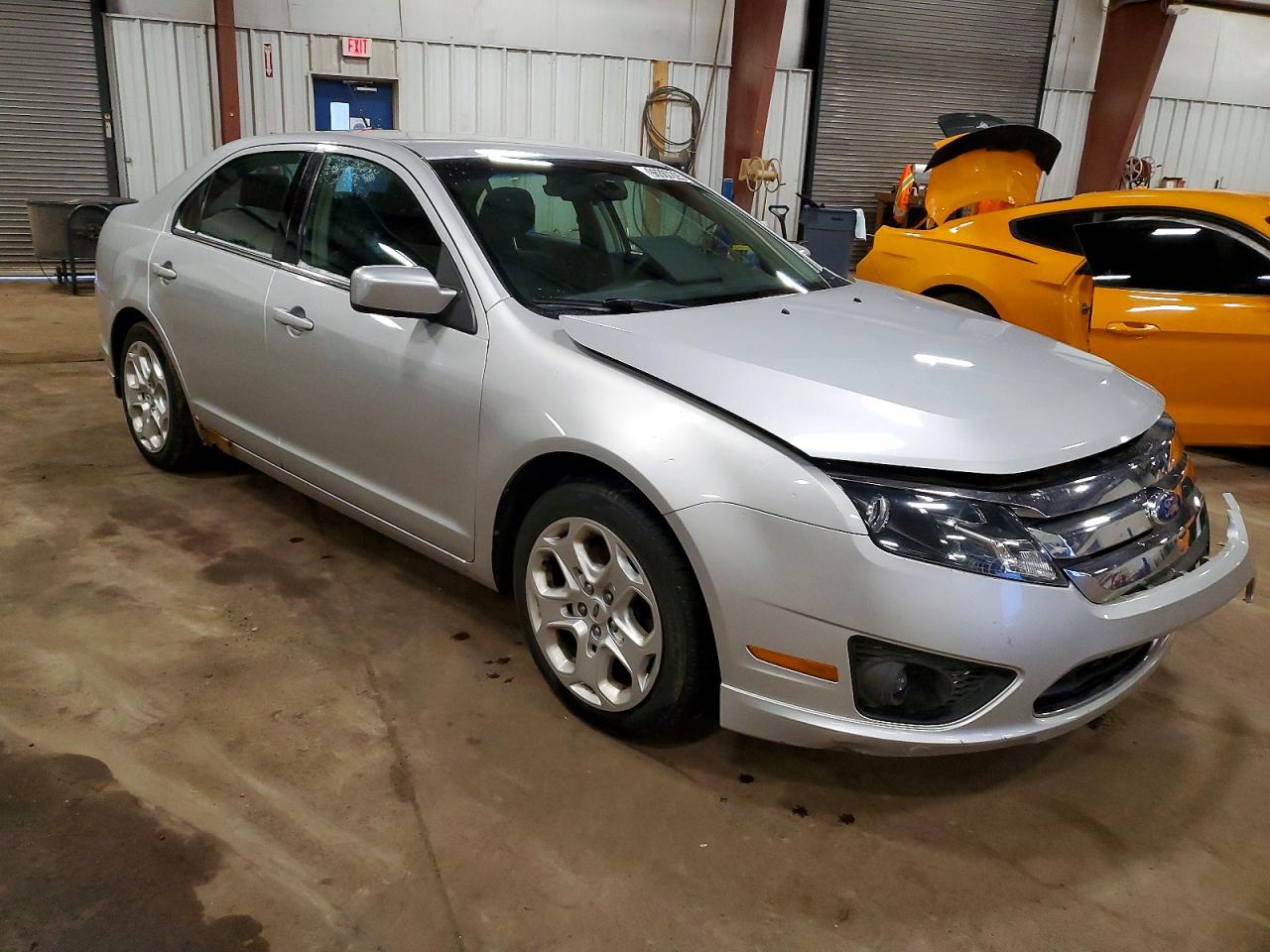 2011 FORD FUSION SE photo 4