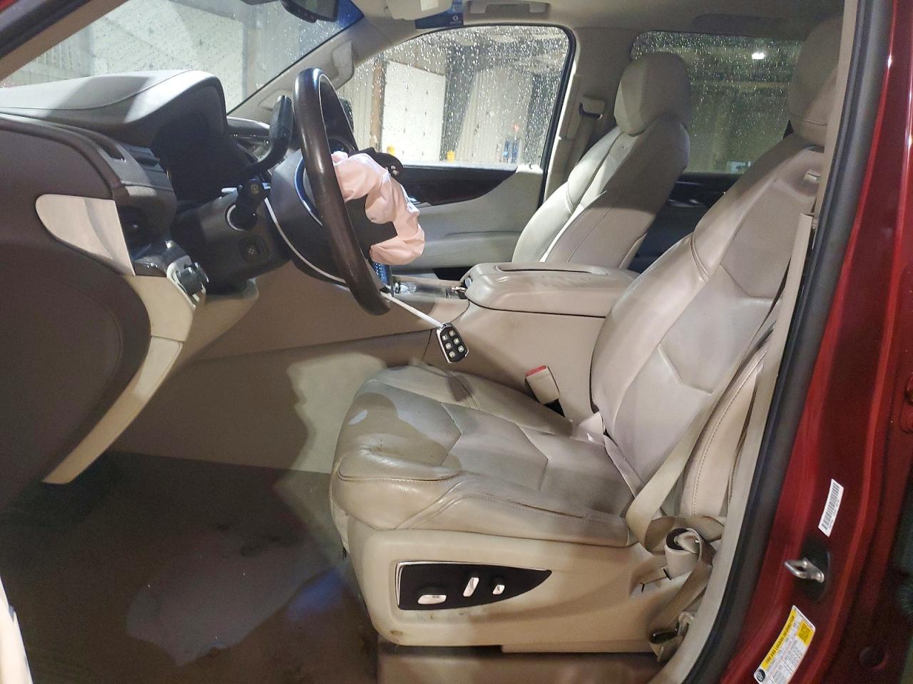 2016 CADILLAC ESCALADE LUXURY photo 7