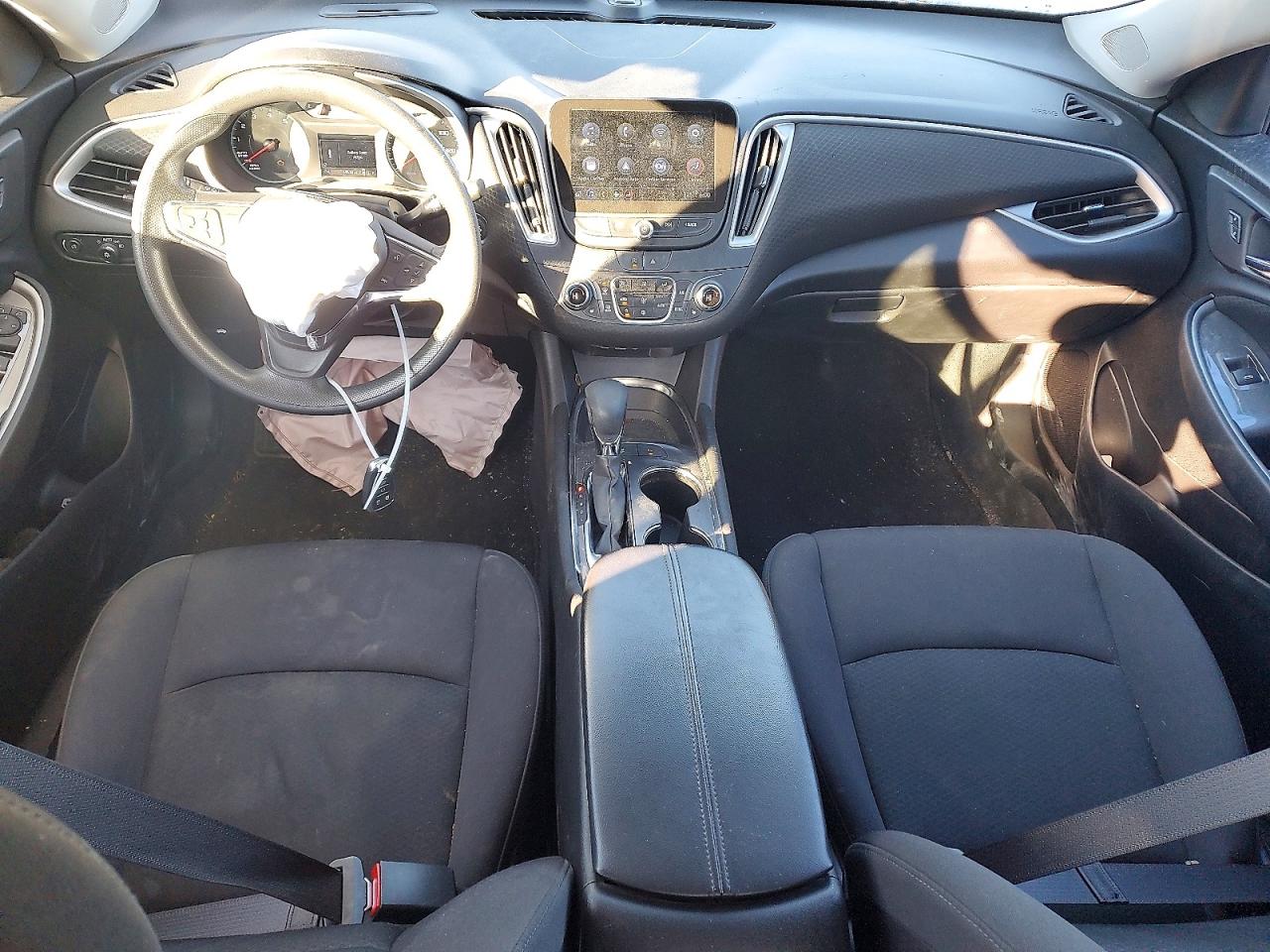 2024 CHEVROLET MALIBU LT photo 8