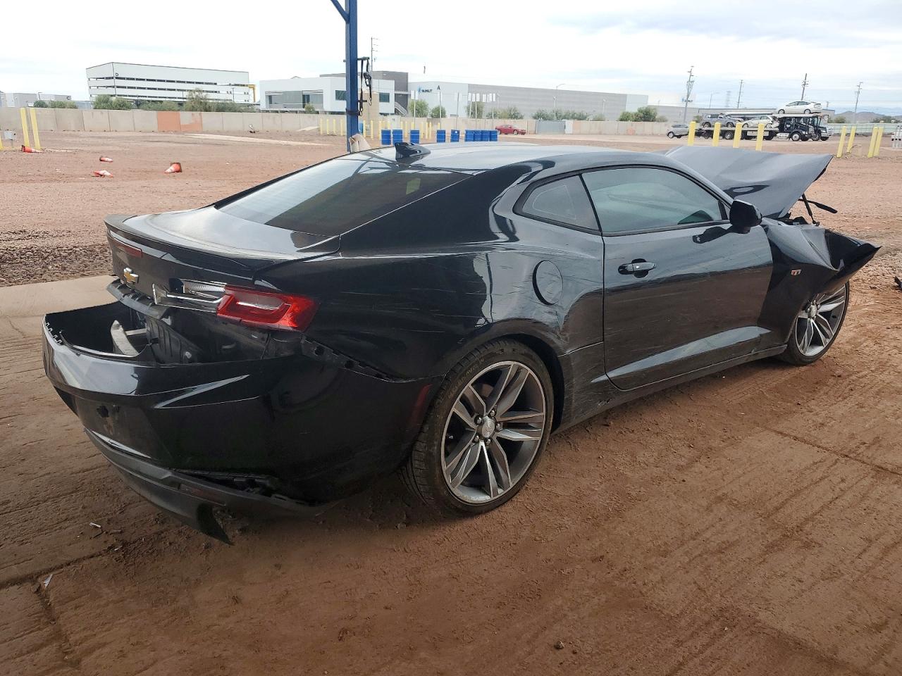 2017 CHEVROLET CAMARO LT photo 3