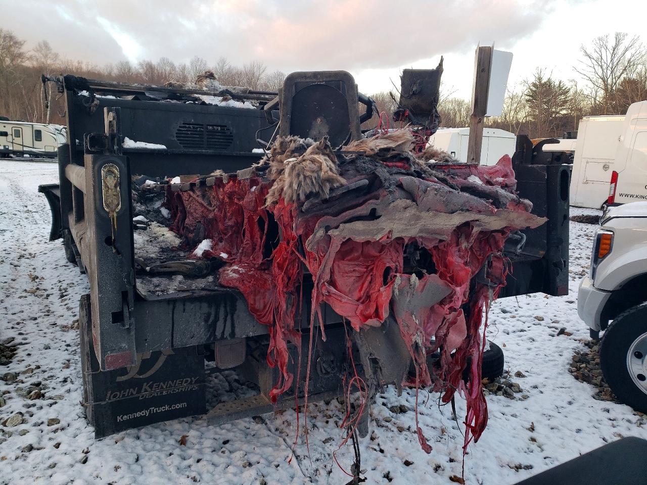 2024 FORD F550 SUPER DUTY DUMP TRUCK photo 6