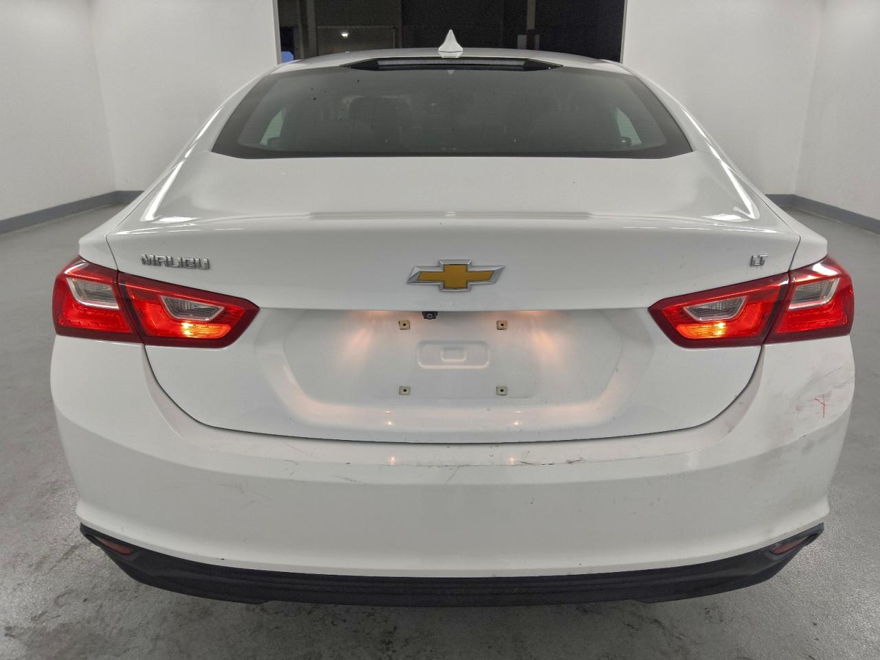 2023 CHEVROLET MALIBU LT photo 6