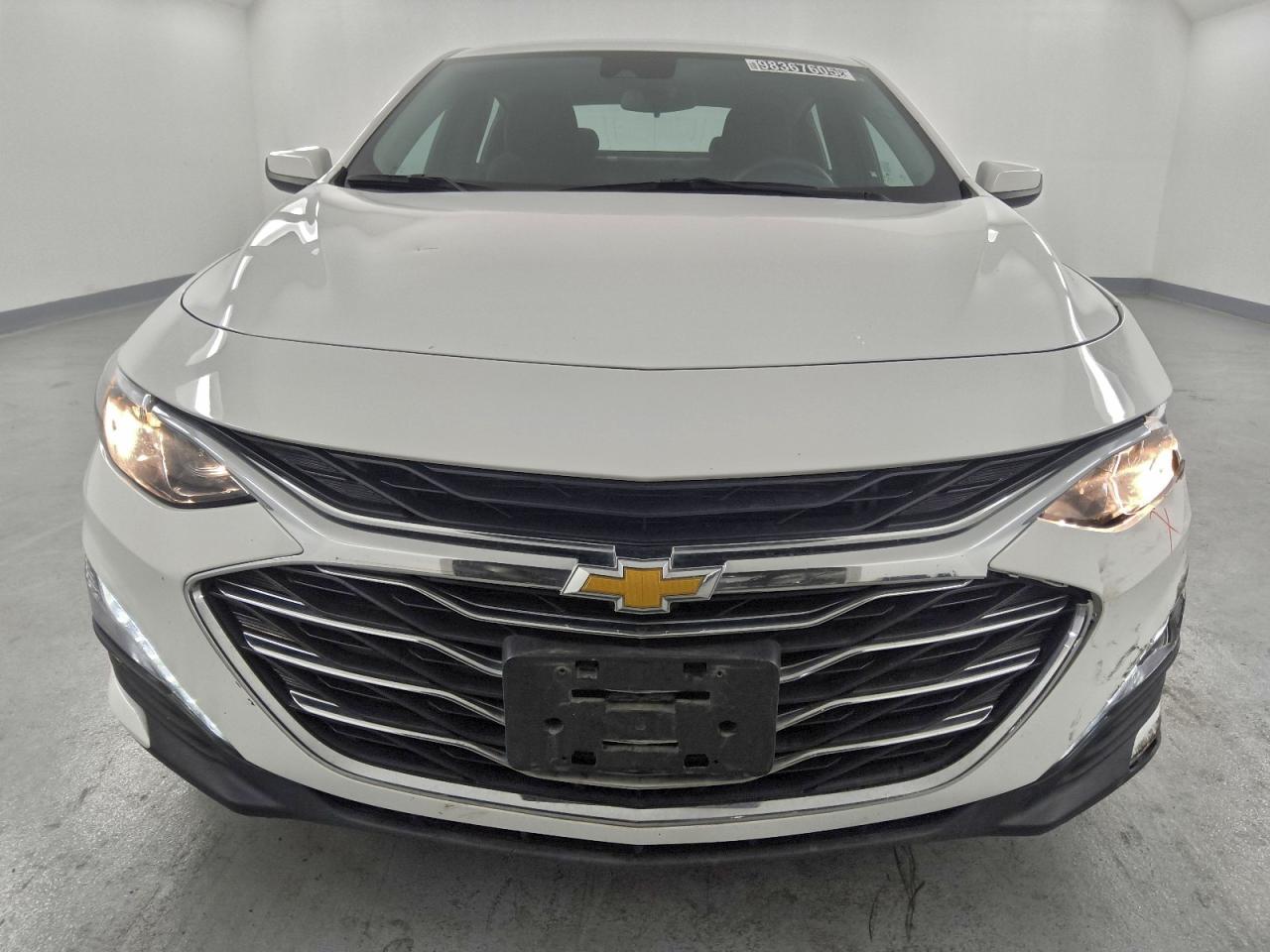 2023 CHEVROLET MALIBU LT photo 5