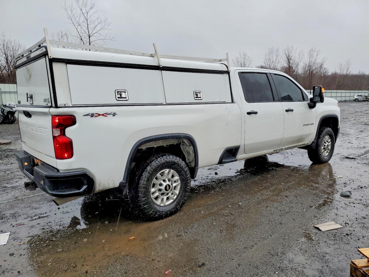 2020 CHEVROLET SILVERADO K2500 HEAVY DUTY photo 3