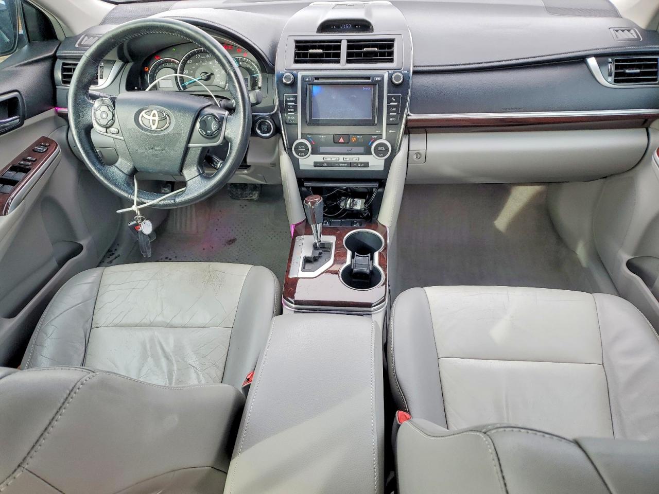 2012 TOYOTA CAMRY BASE photo 8