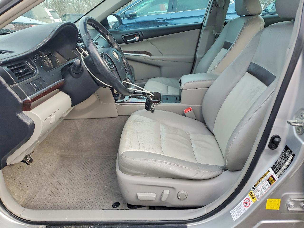 2012 TOYOTA CAMRY BASE photo 7