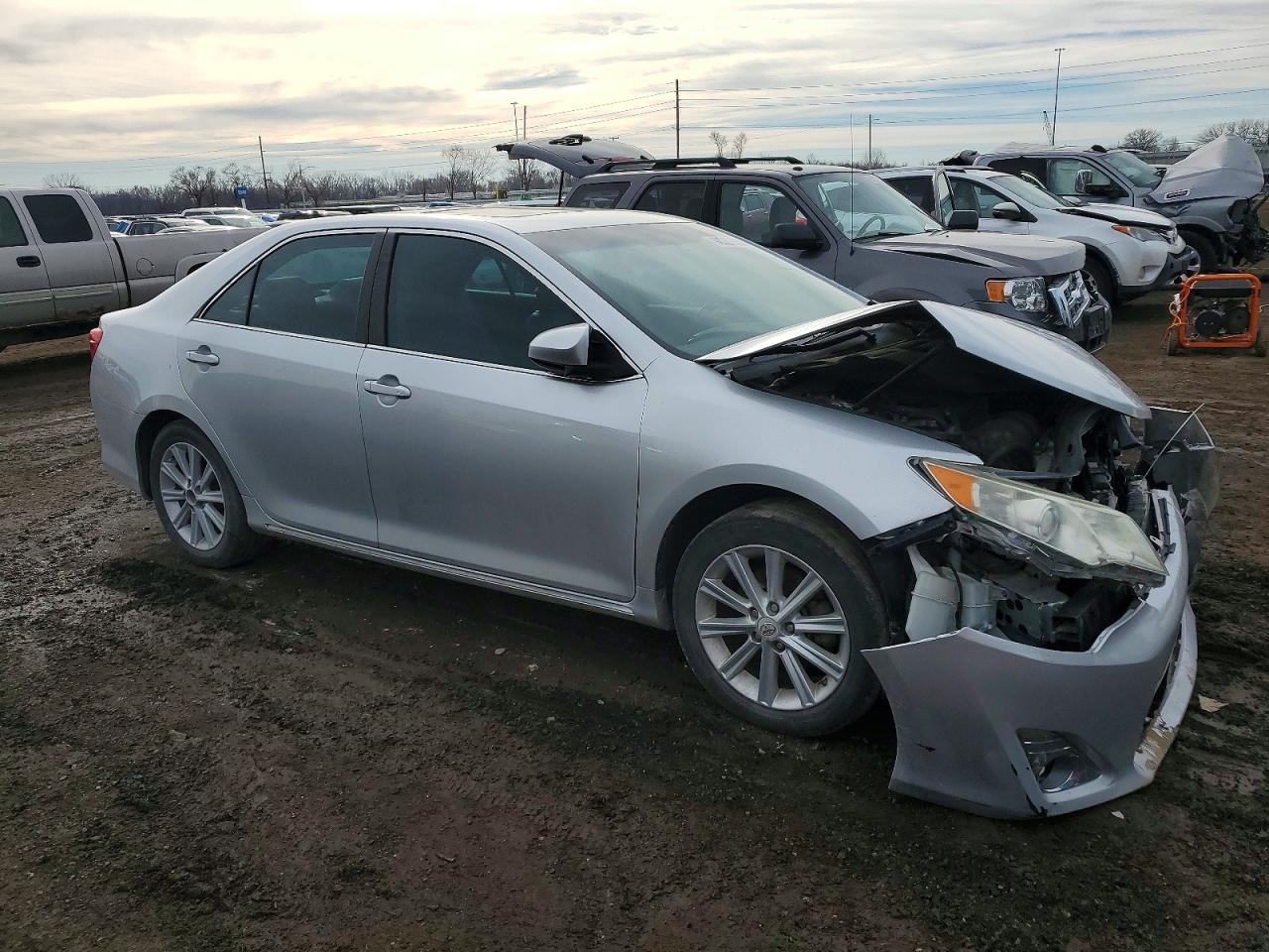 2012 TOYOTA CAMRY BASE photo 4
