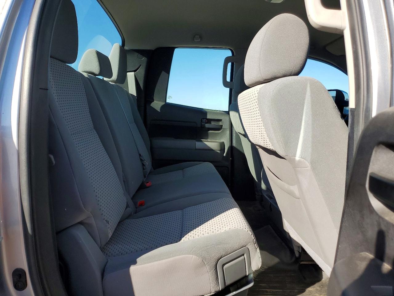 2013 TOYOTA TUNDRA DOUBLE CAB SR5 photo 10