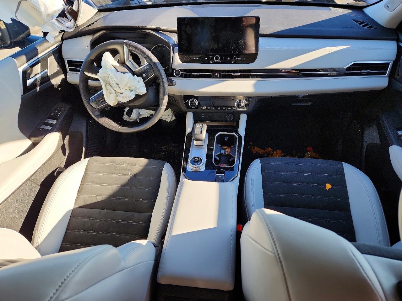2025 MITSUBISHI OUTLANDER SE photo 8
