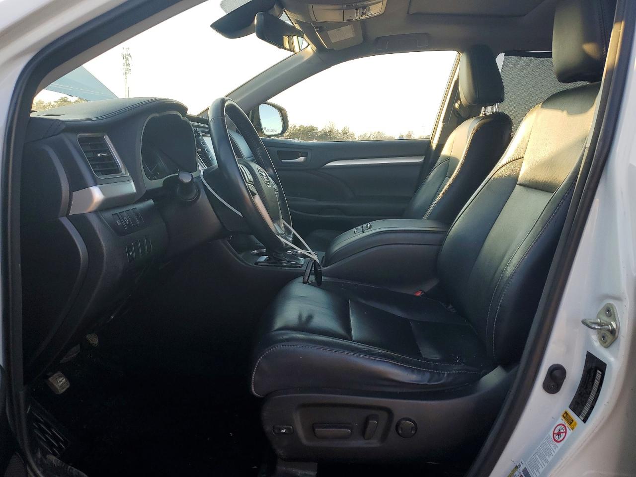 2018 TOYOTA HIGHLANDER SE photo 7