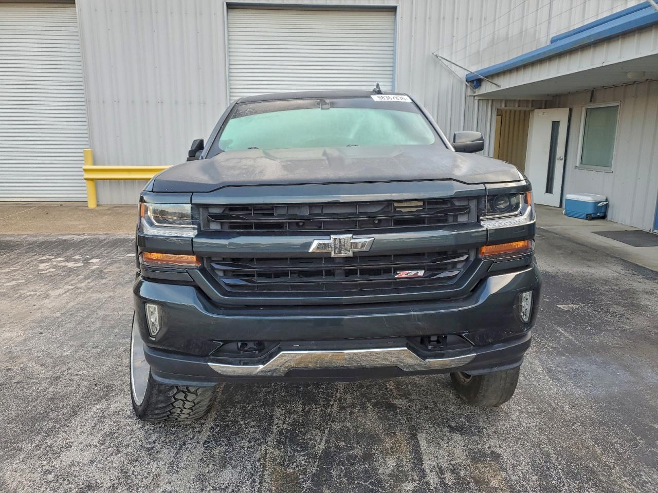 2018 CHEVROLET SILVERADO K1500 LT photo 5