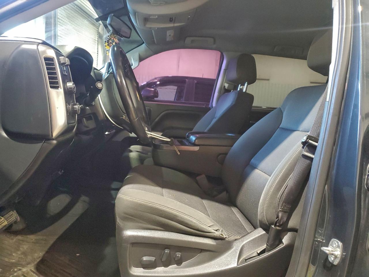 2018 CHEVROLET SILVERADO K1500 LT photo 7