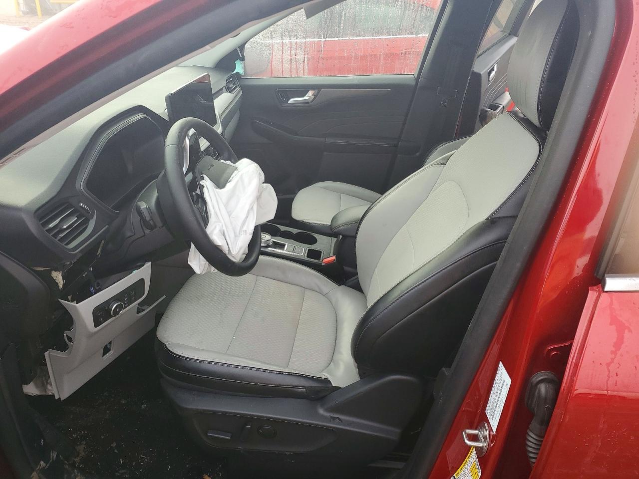 2025 FORD ESCAPE photo 7